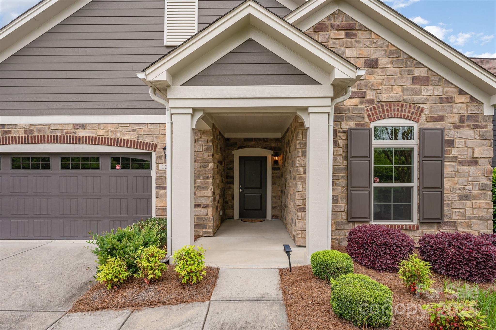 1008 Avalon Place
