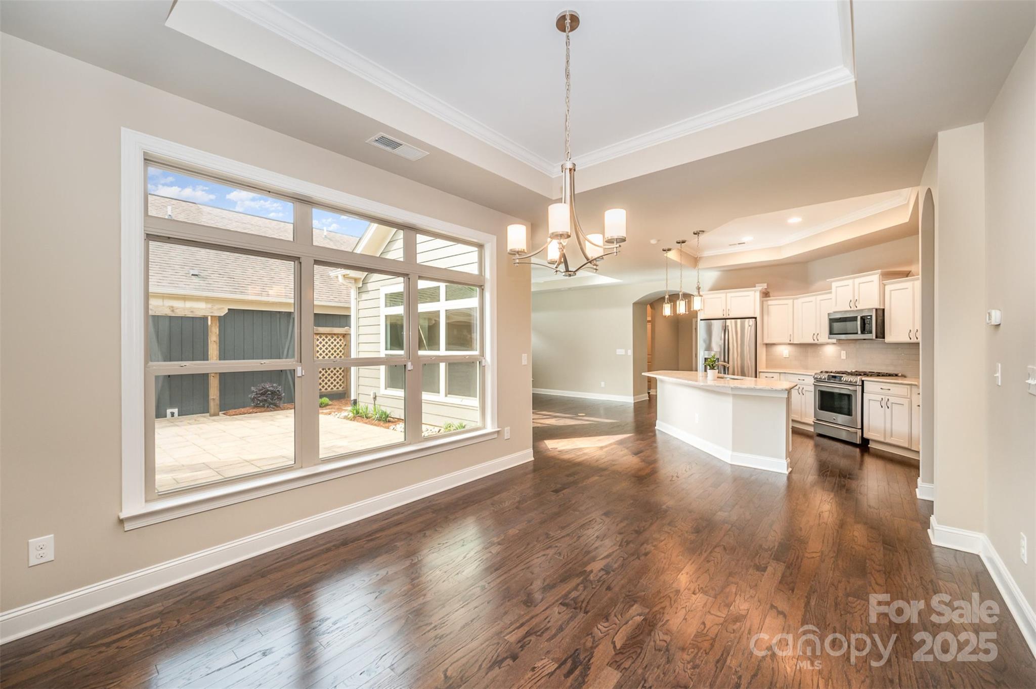 1008 Avalon Place