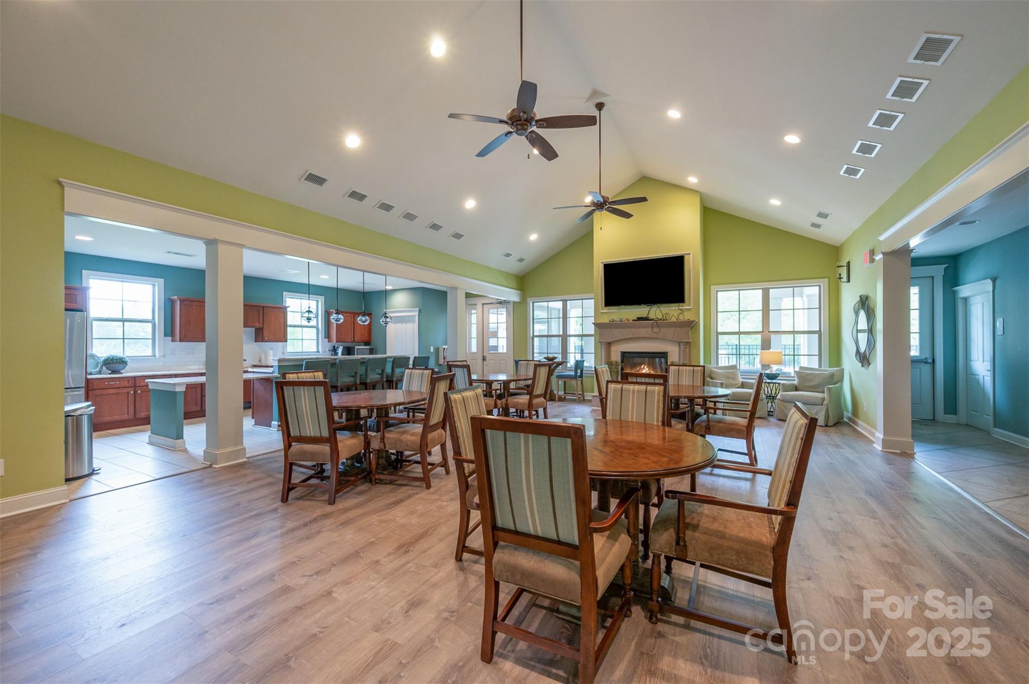 1008 Avalon Place