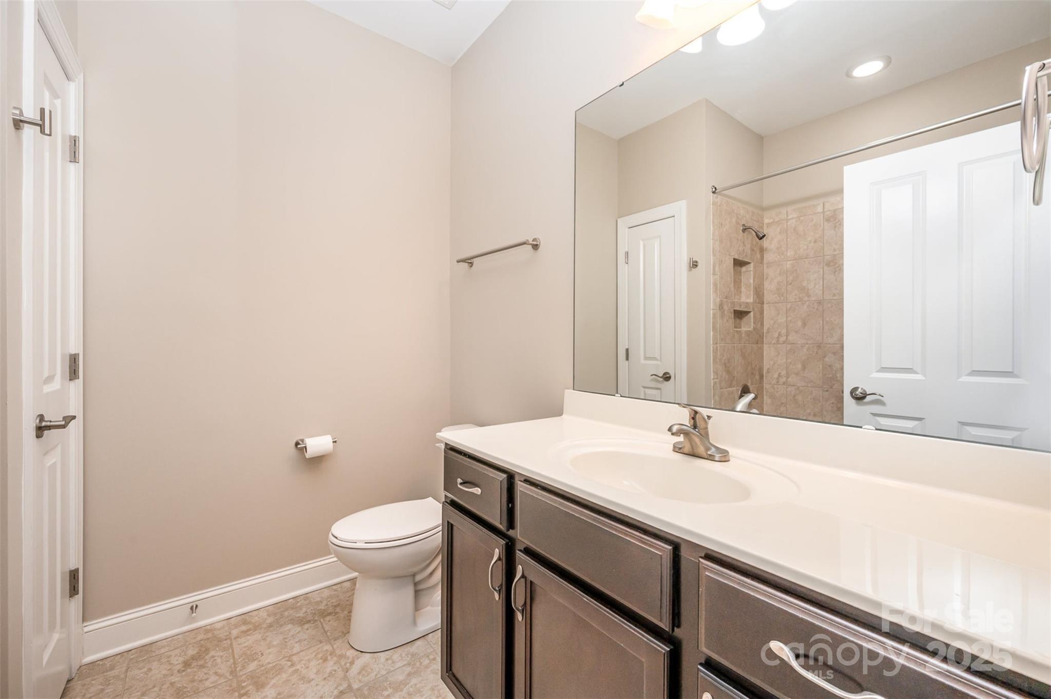 1008 Avalon Place