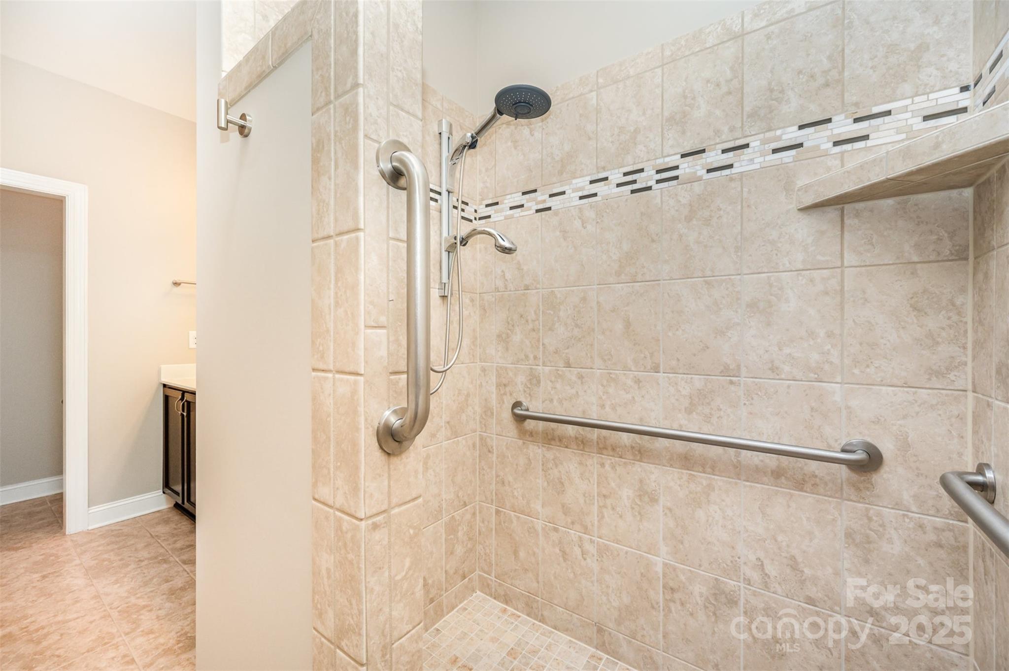 1008 Avalon Place