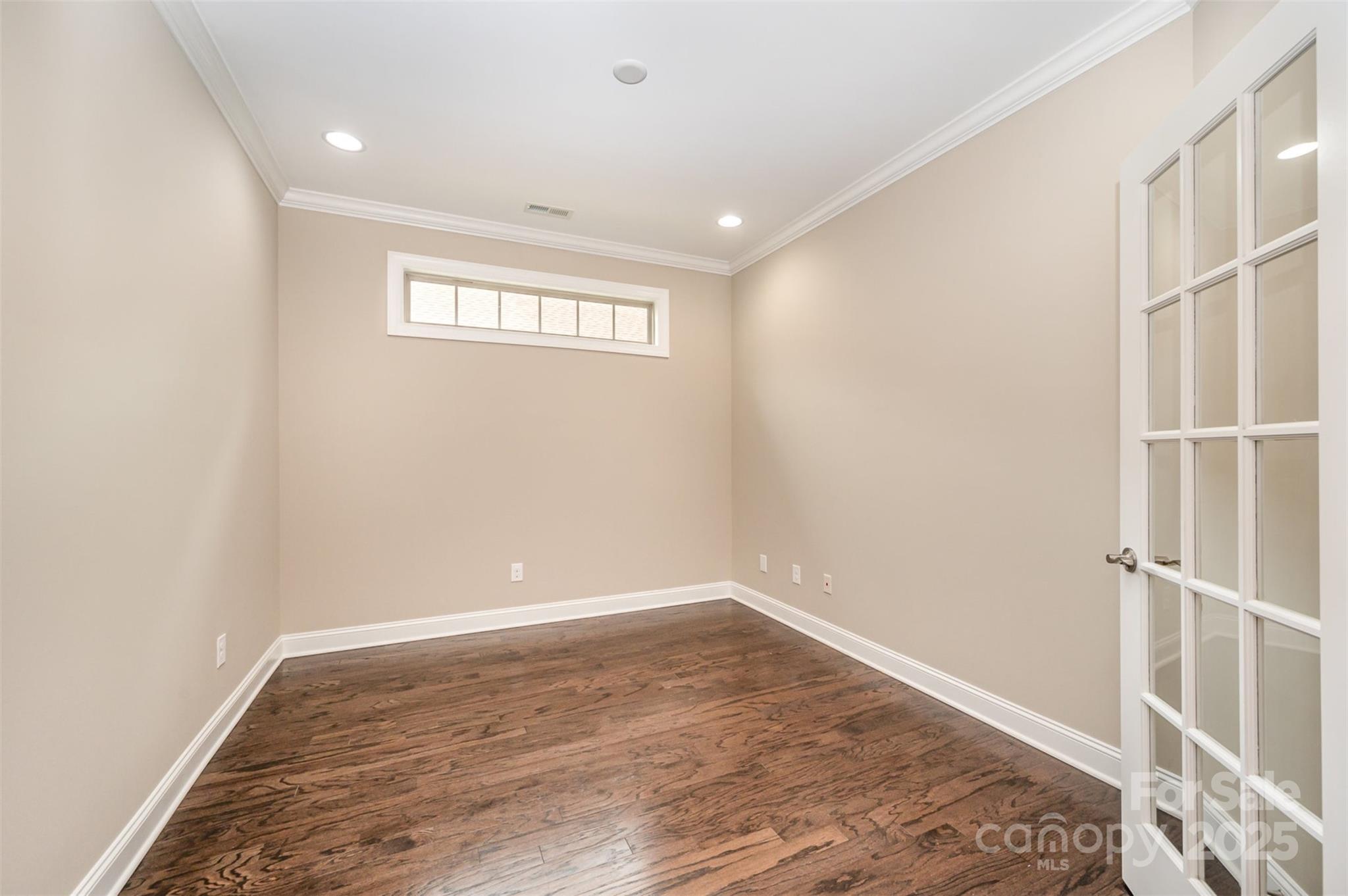 1008 Avalon Place