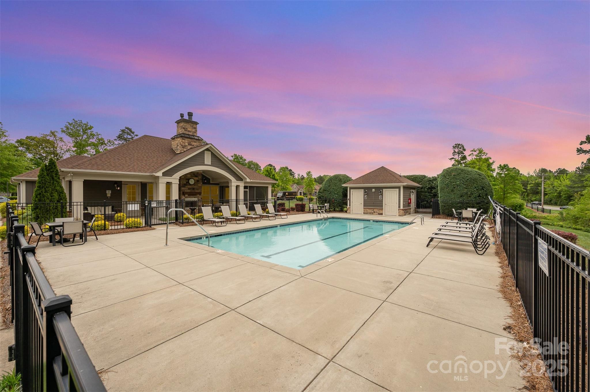 1008 Avalon Place