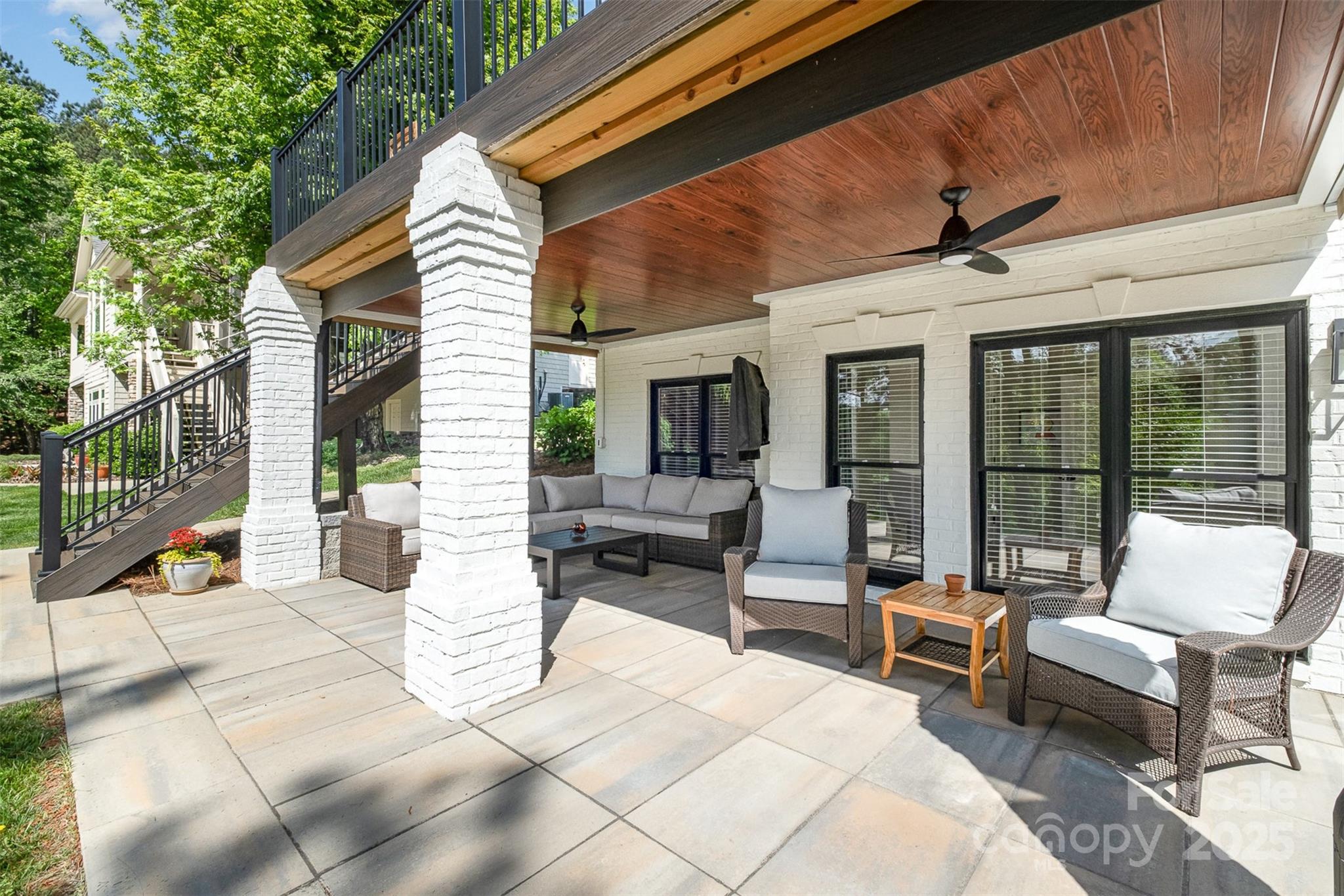 7280 Woodside Court