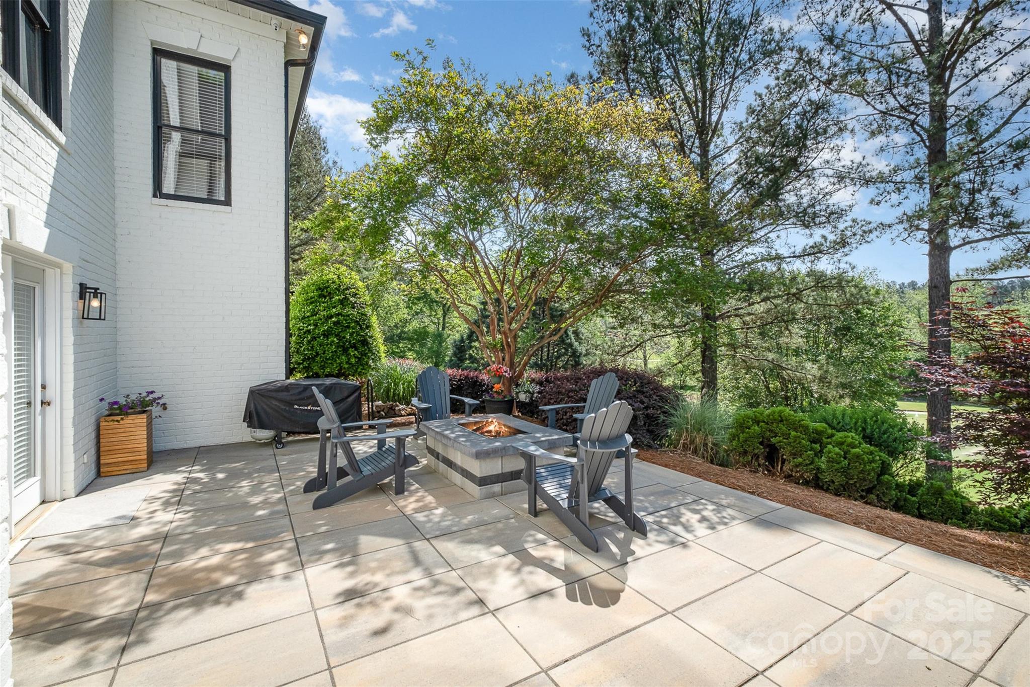 7280 Woodside Court