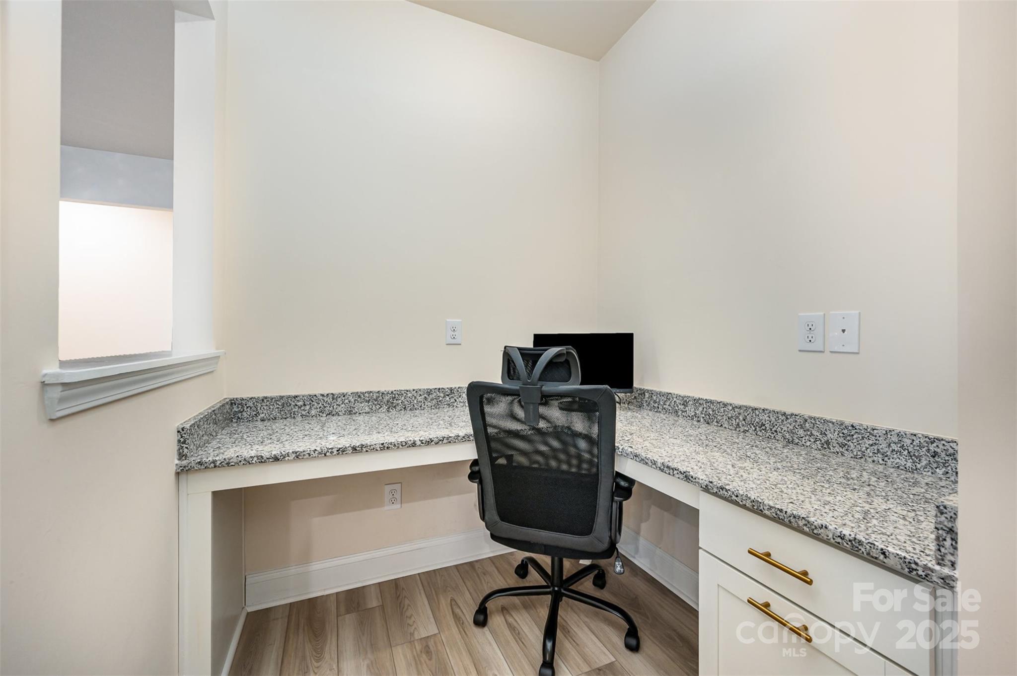 705 Hinterland Lane