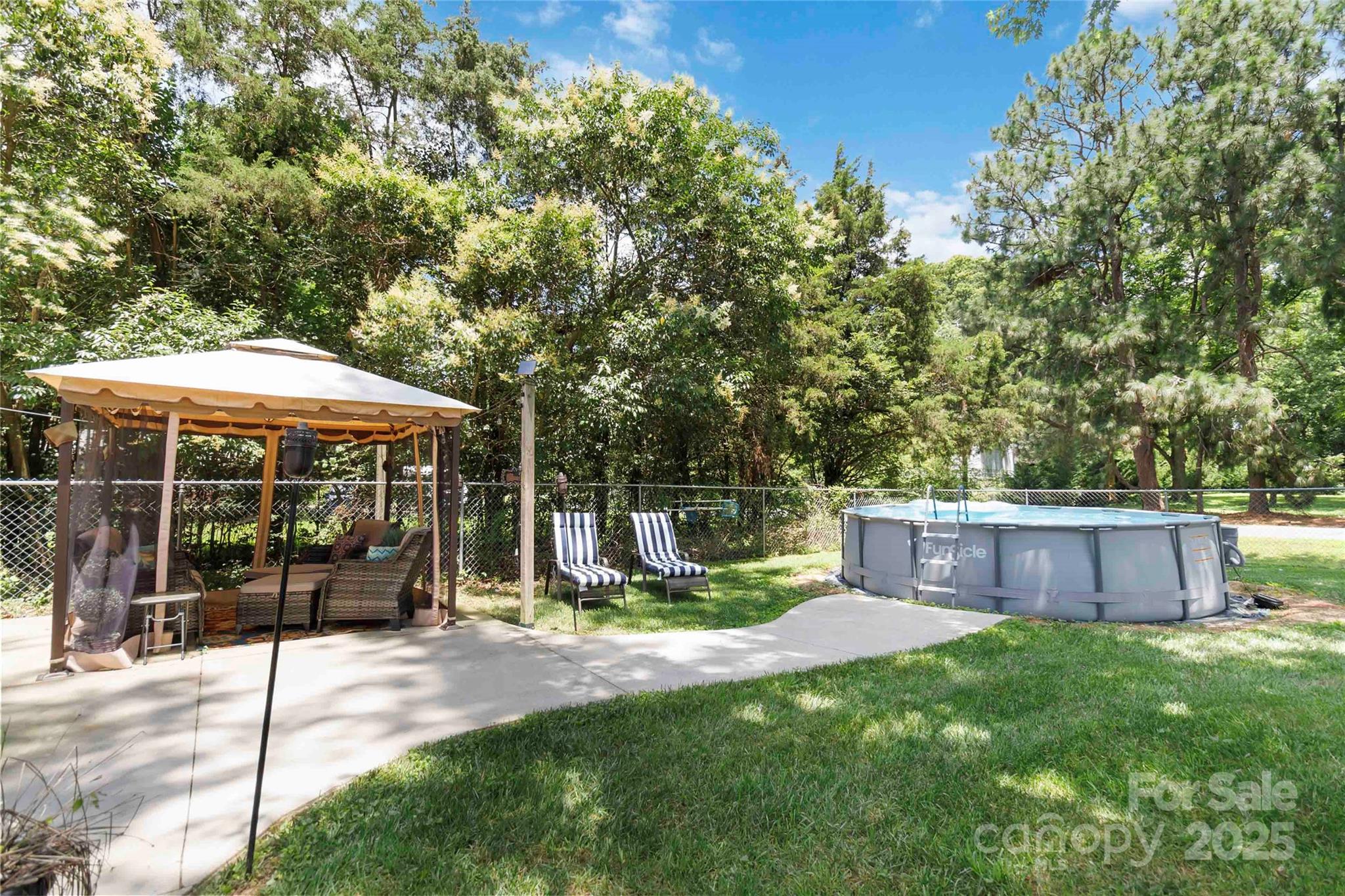 1219 Flowe Drive