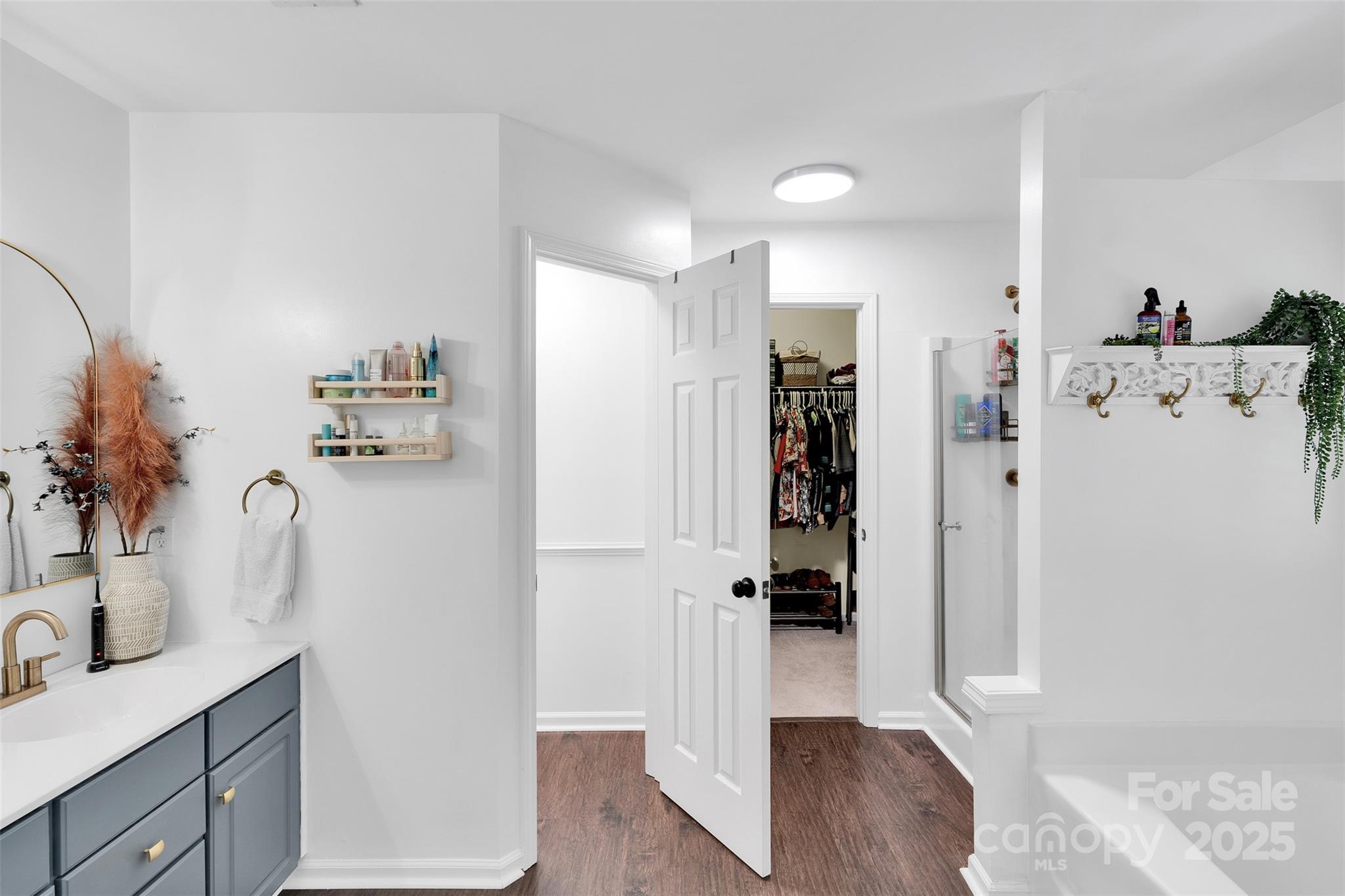 8818 Baffin Court