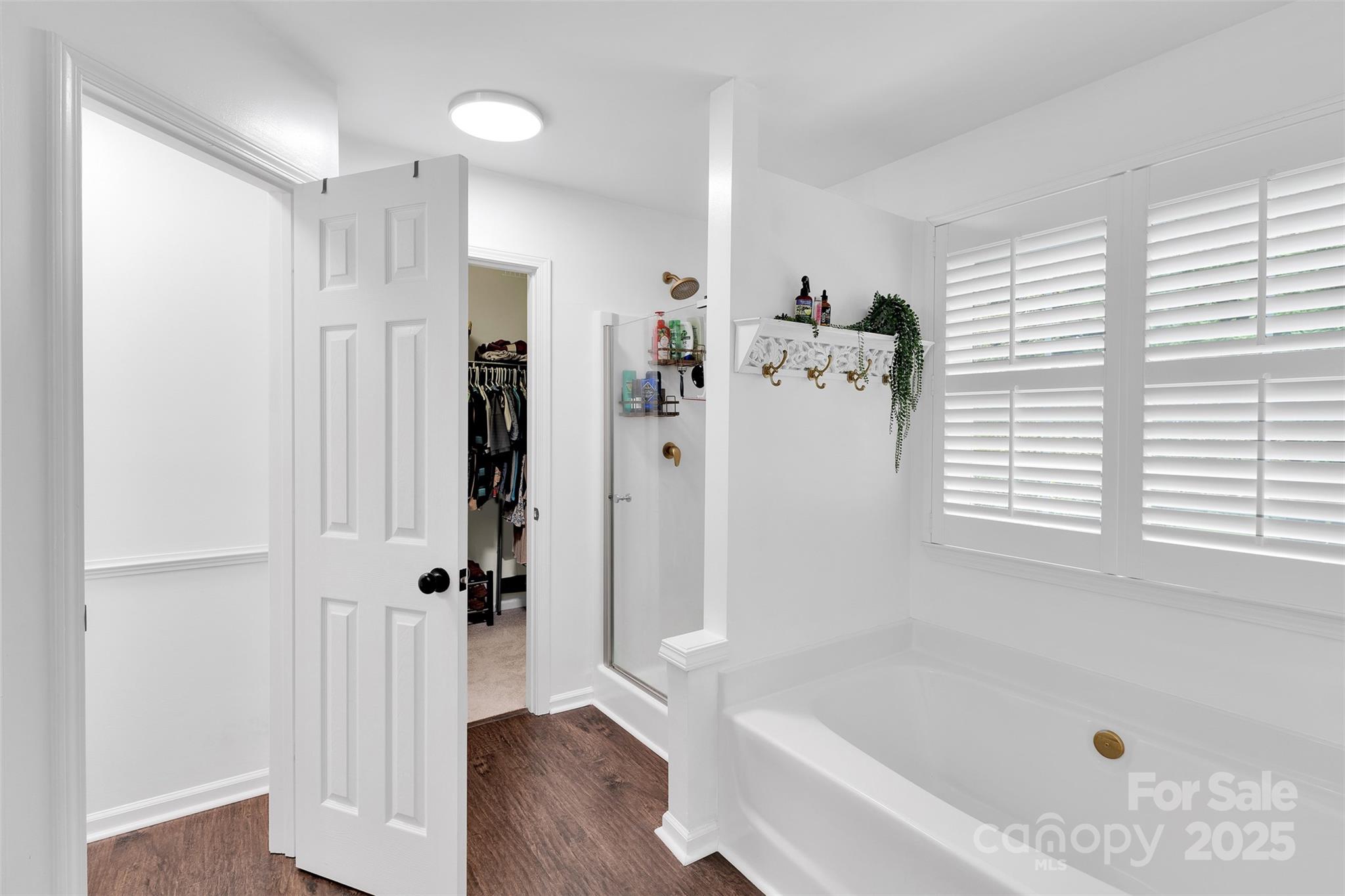 8818 Baffin Court