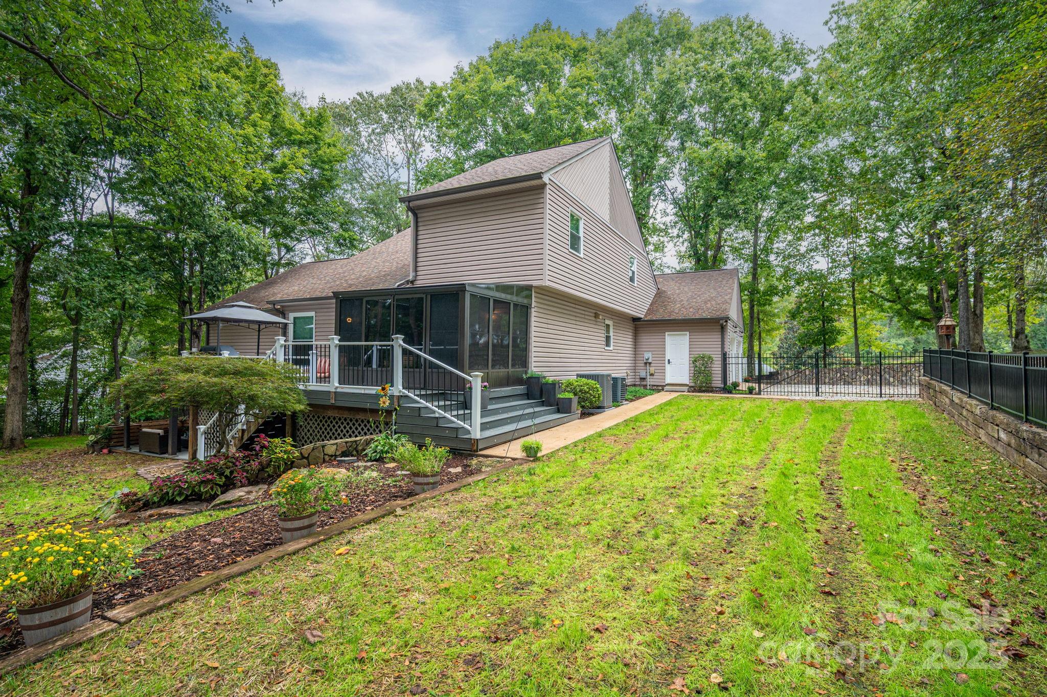 68 Mockingbird Lane