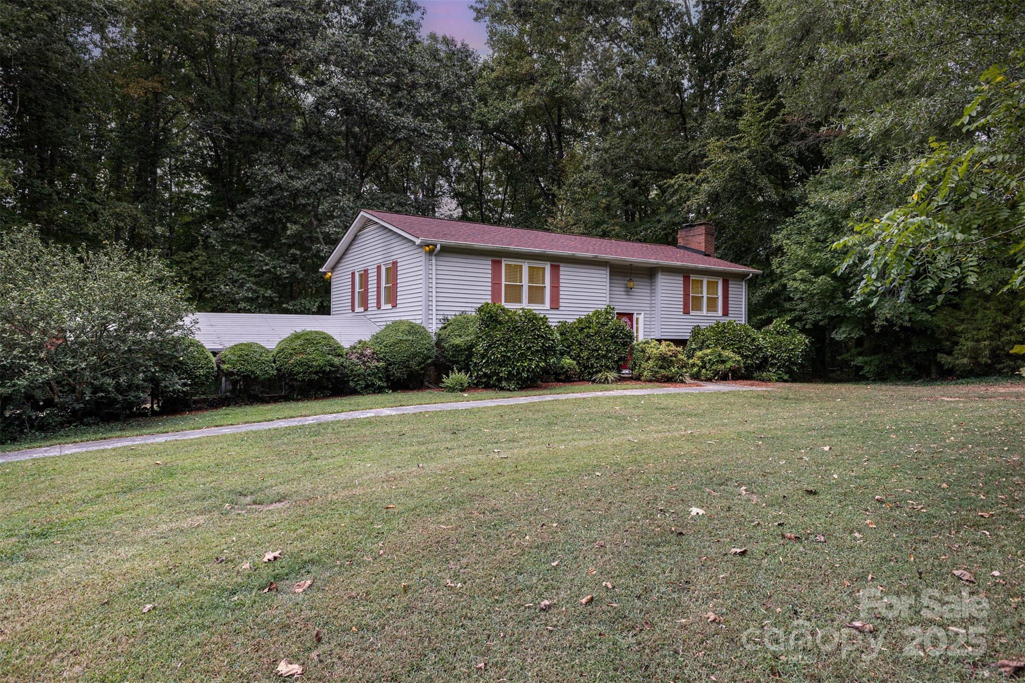 330 Oak Ridge Run