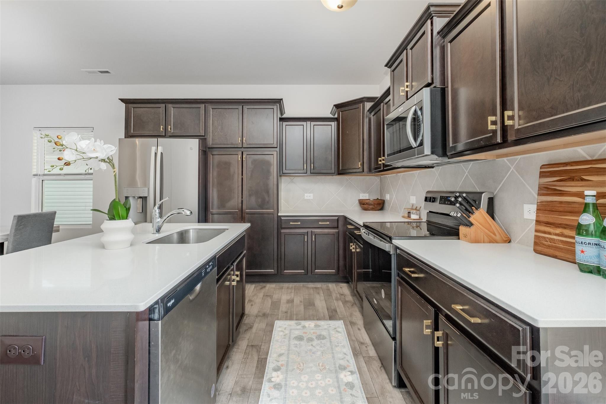 3048 Pinehills Way