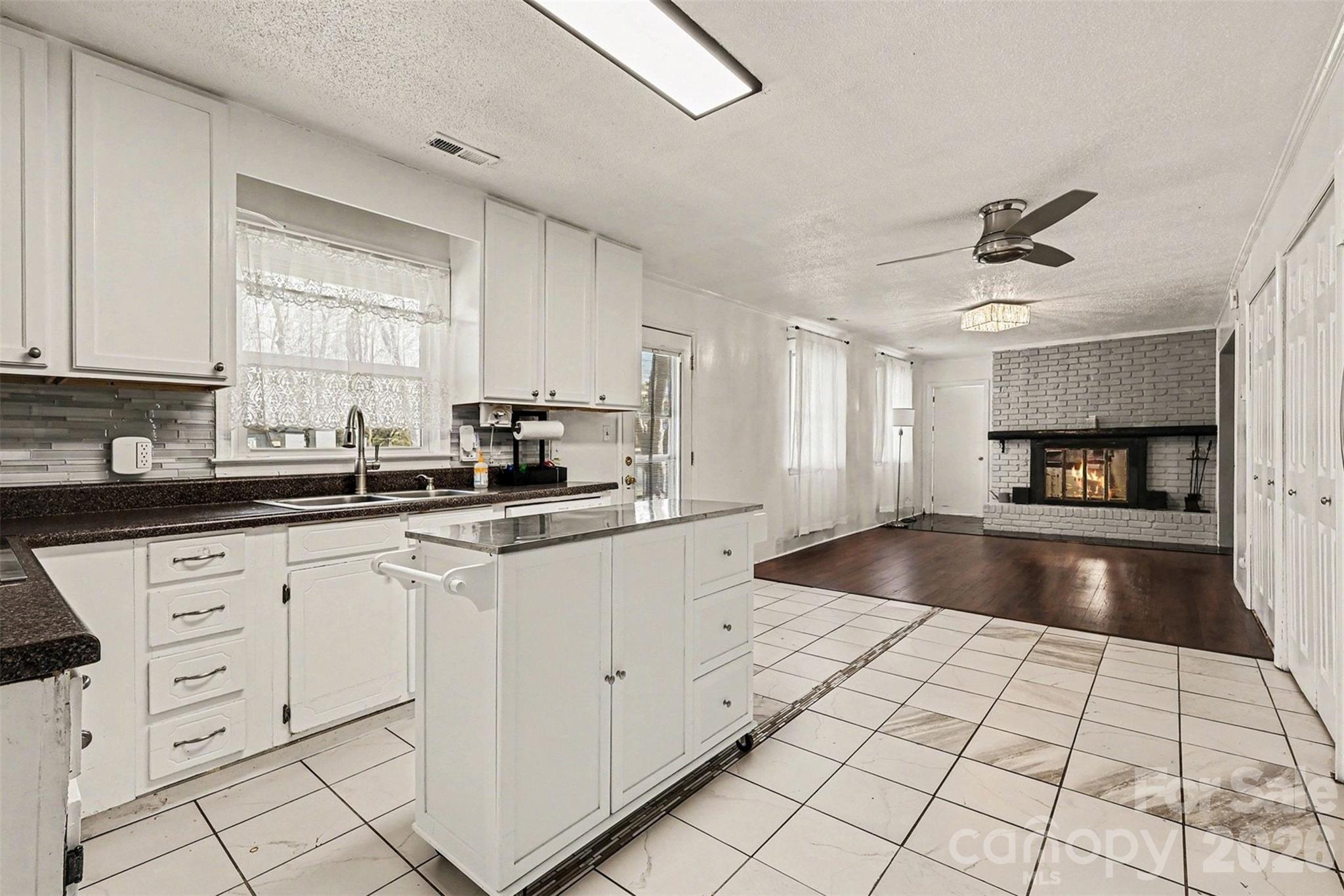 4831 Dogwood Place