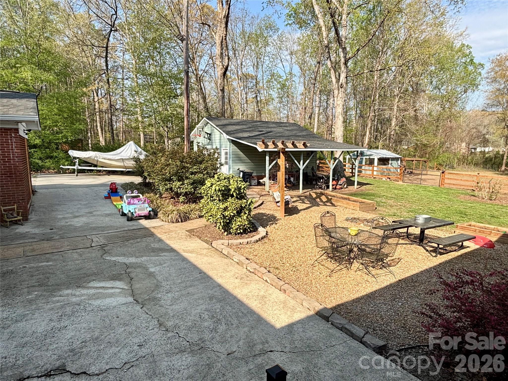 109 Green Acres Road