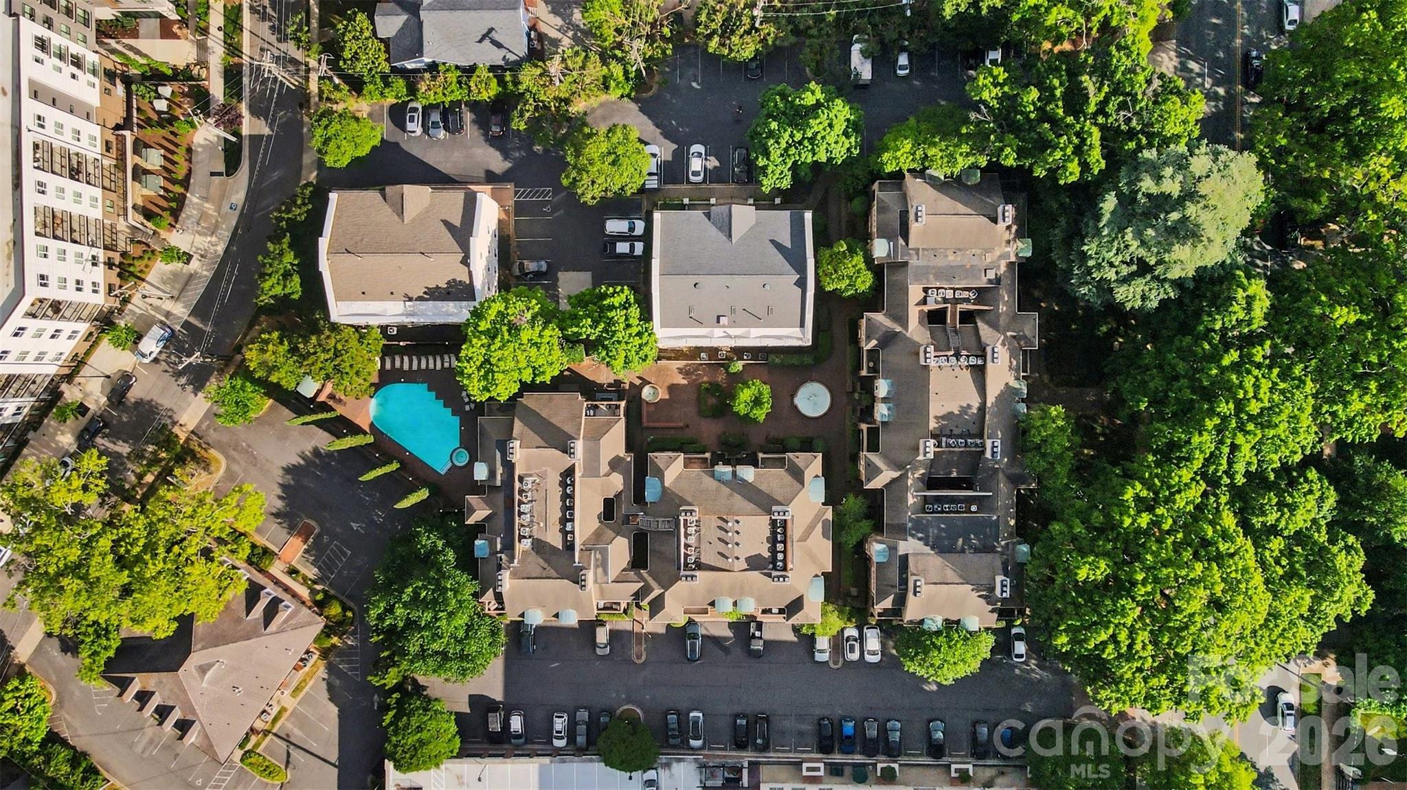 1109 E Morehead Street Unit: 5