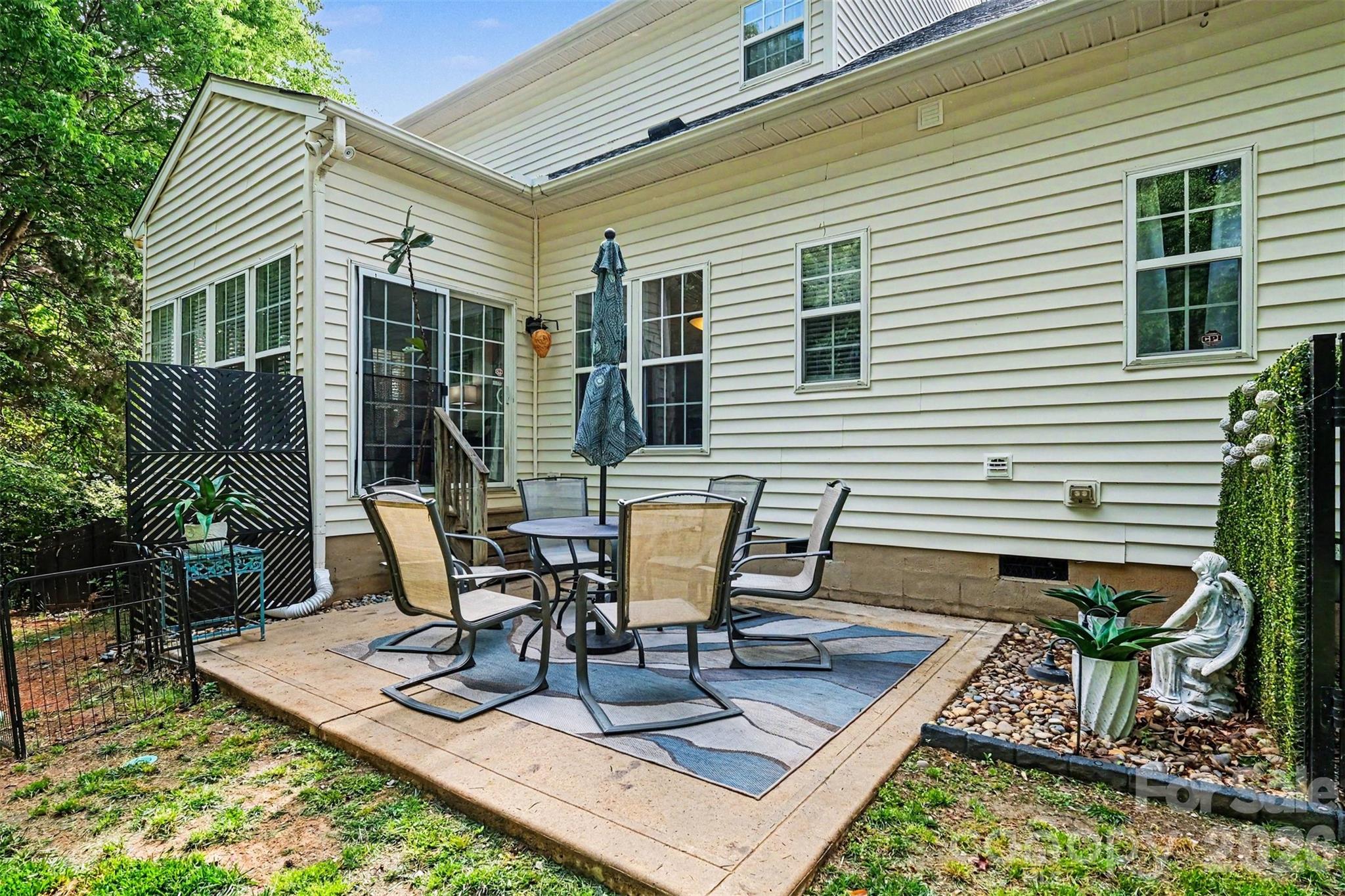 10904 Carver Pond Road