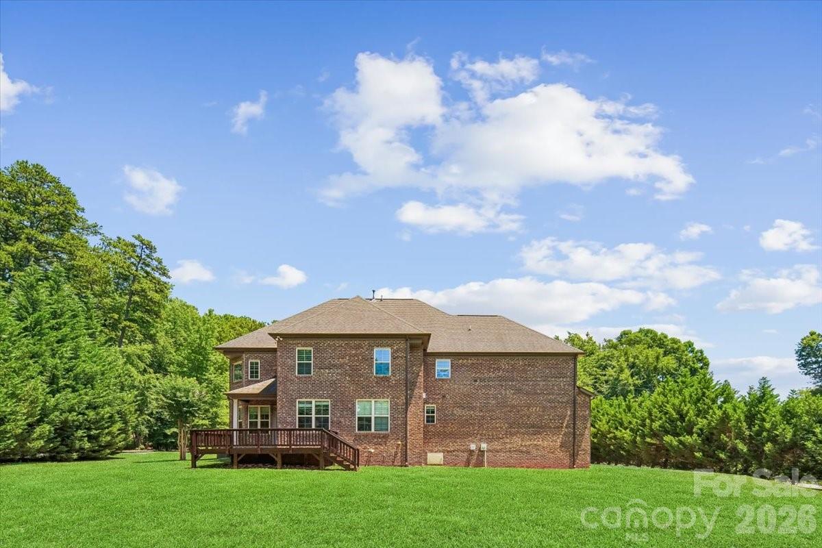 836 Elizabeth Lane