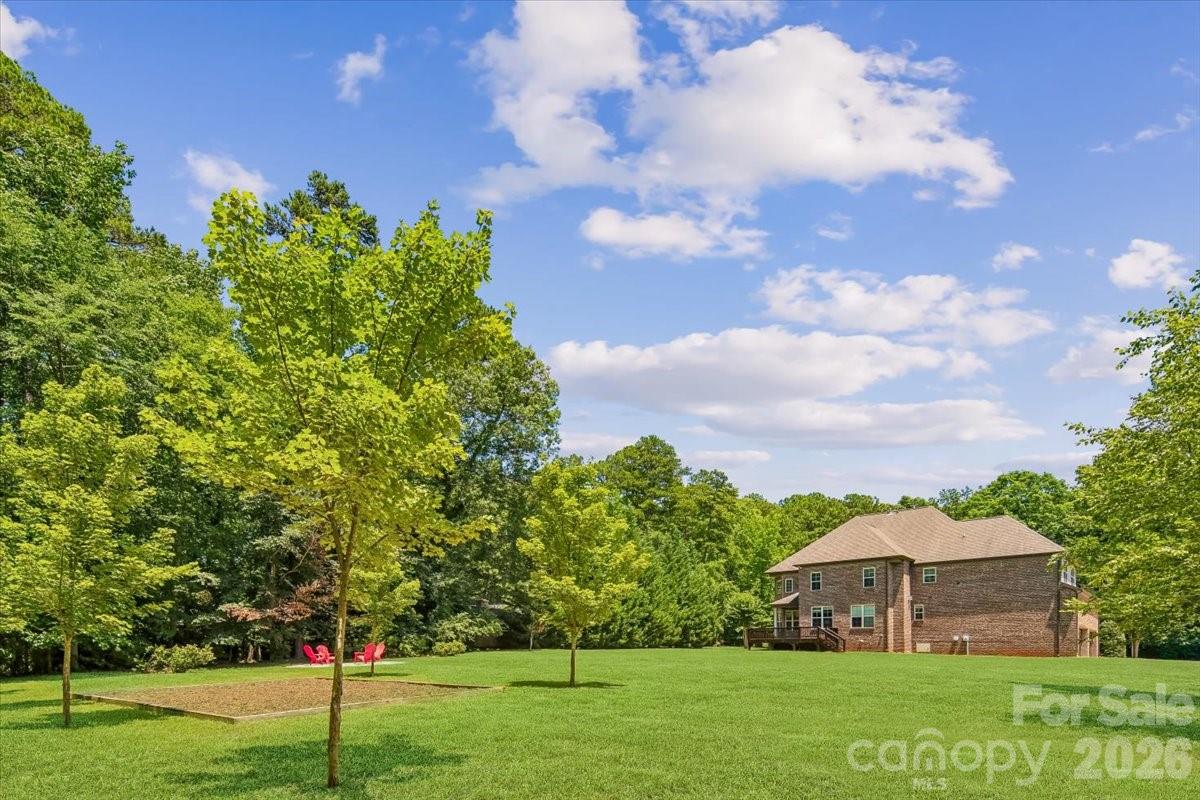 836 Elizabeth Lane