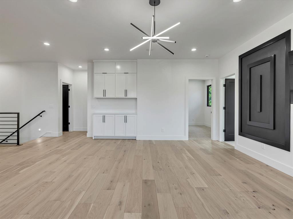 4400 Redbud Circle