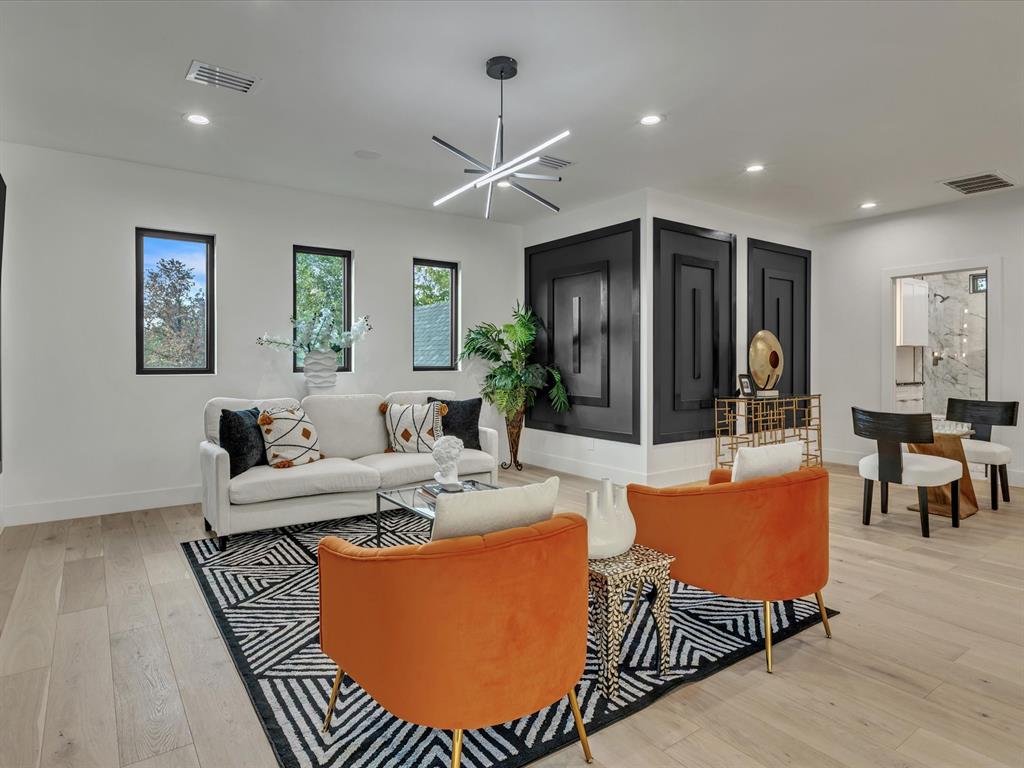 4400 Redbud Circle