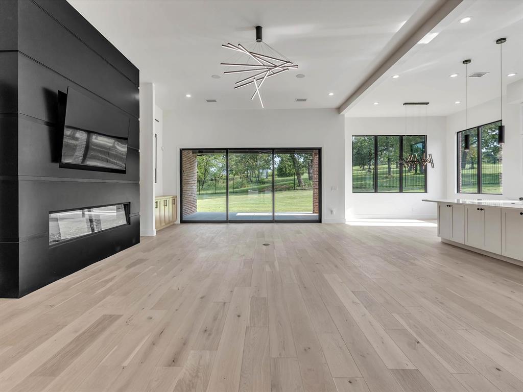 4400 Redbud Circle