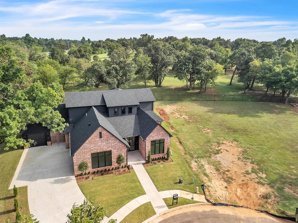 4400 Redbud Circle