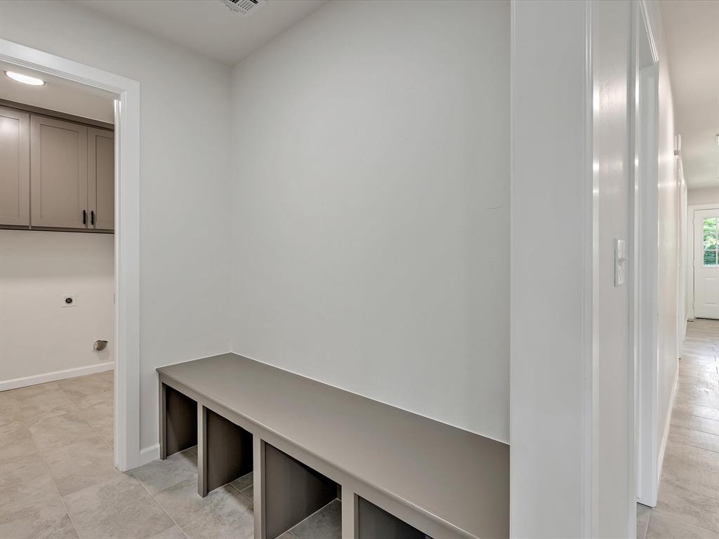 1609 NE 26th Street