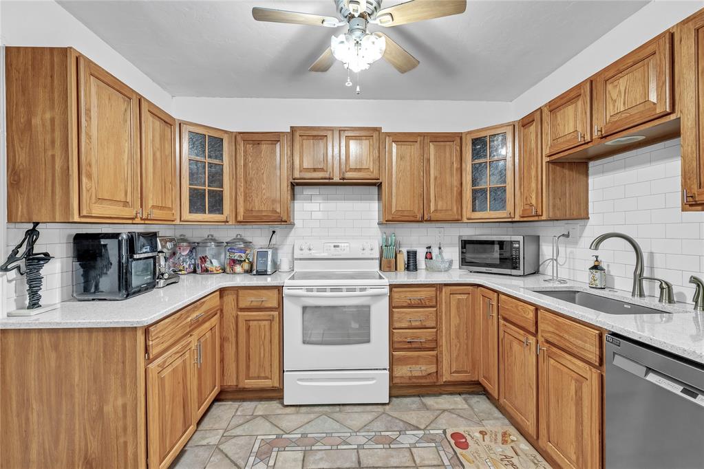 2533 NW 25th Street