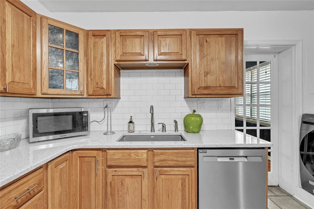 2533 NW 25th Street