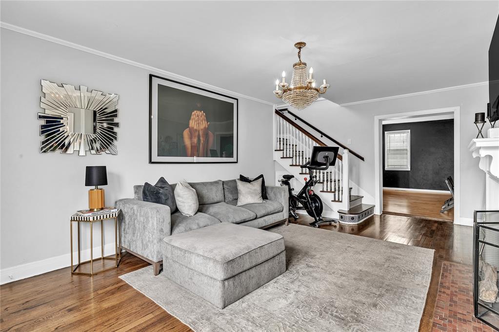 2533 NW 25th Street