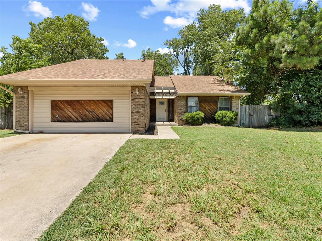 1717 Crest Circle Circle