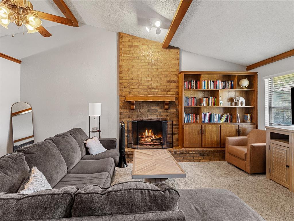 1717 Crest Circle Circle
