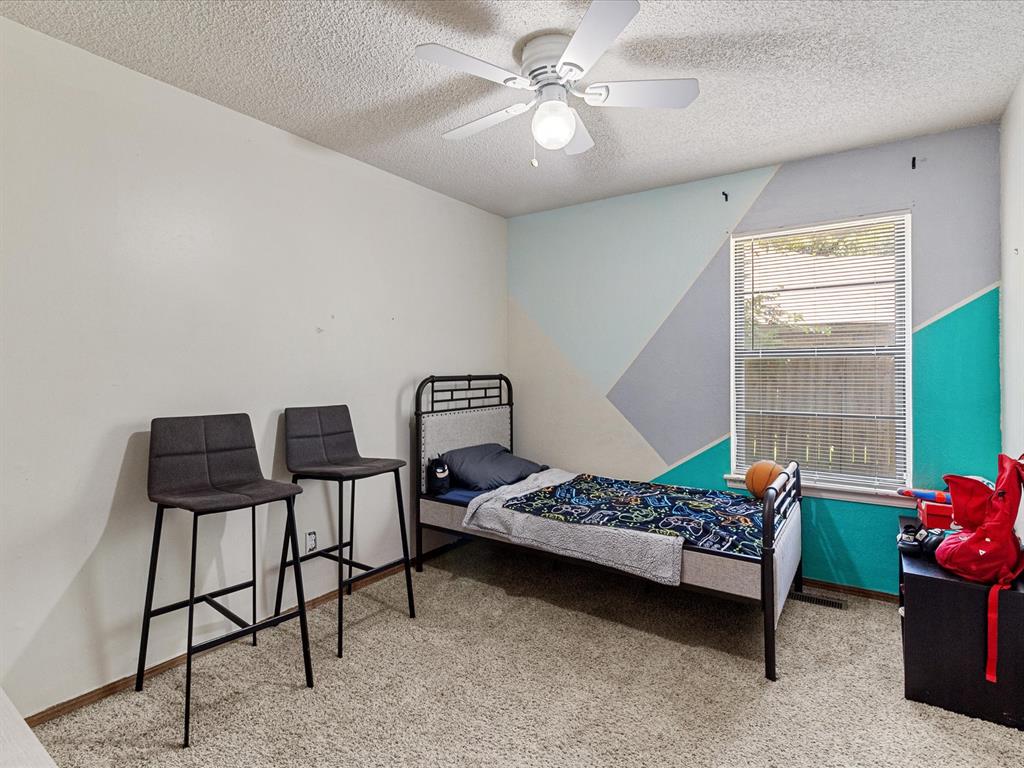 1717 Crest Circle Circle