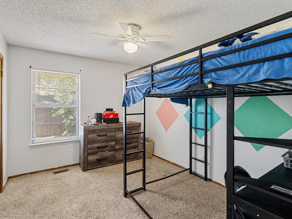 1717 Crest Circle Circle