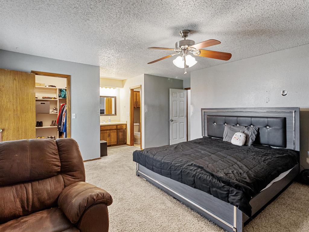 1717 Crest Circle Circle