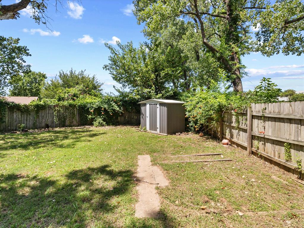1717 Crest Circle Circle