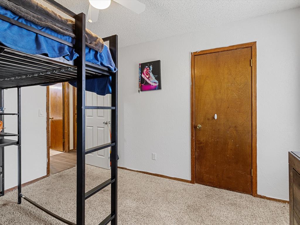 1717 Crest Circle Circle