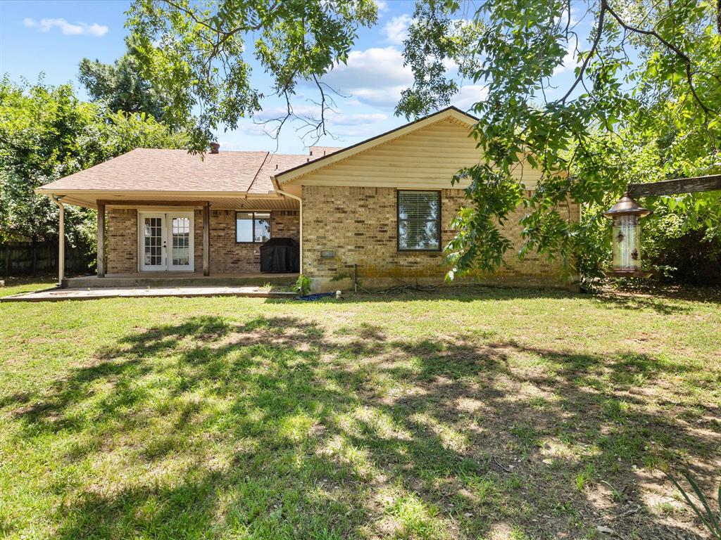 1717 Crest Circle Circle