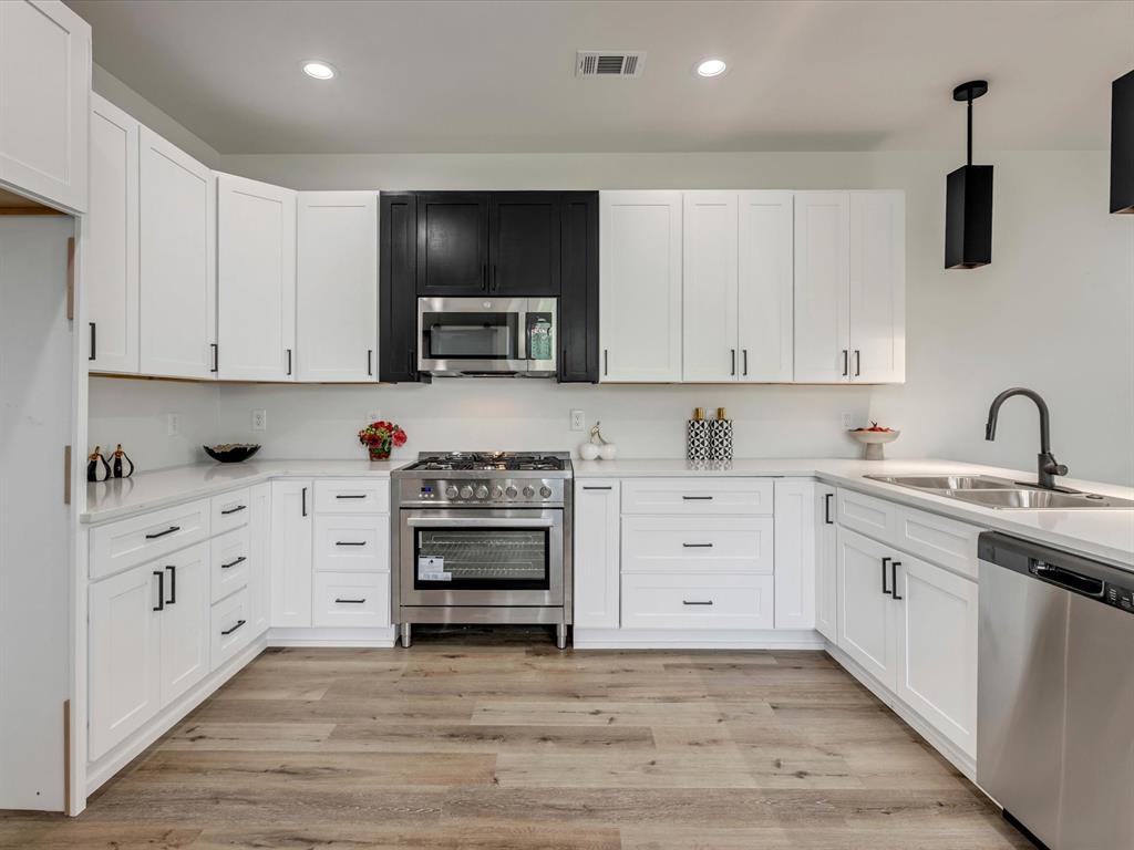 432 W 2nd Street