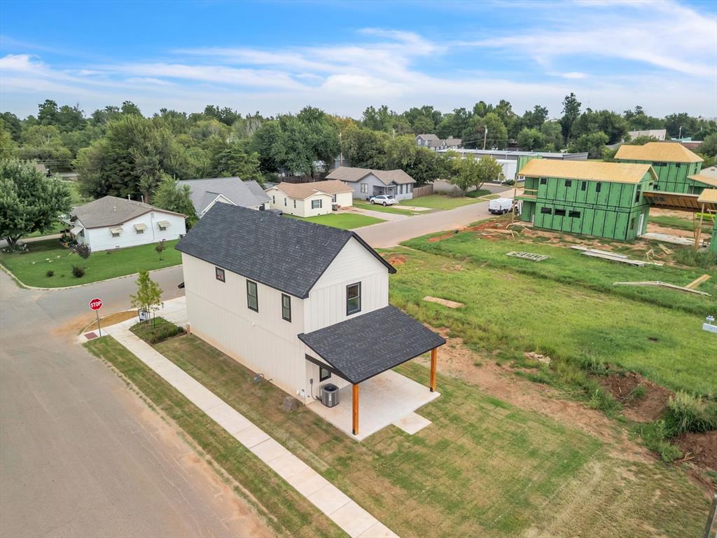432 W 2nd Street