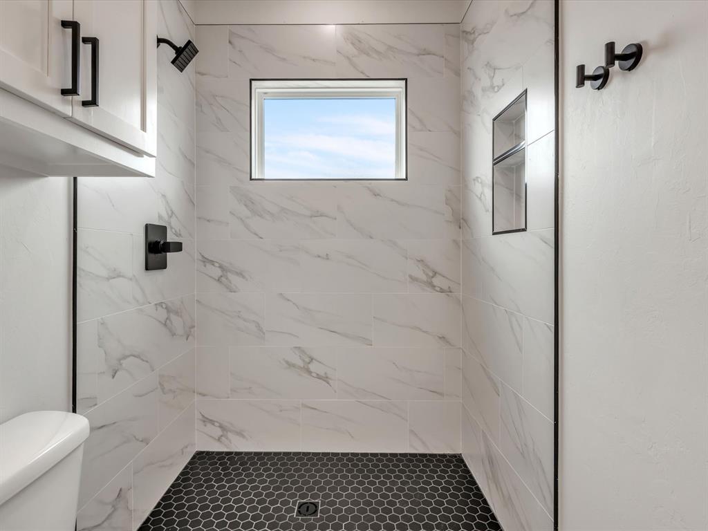 432 W 2nd Street