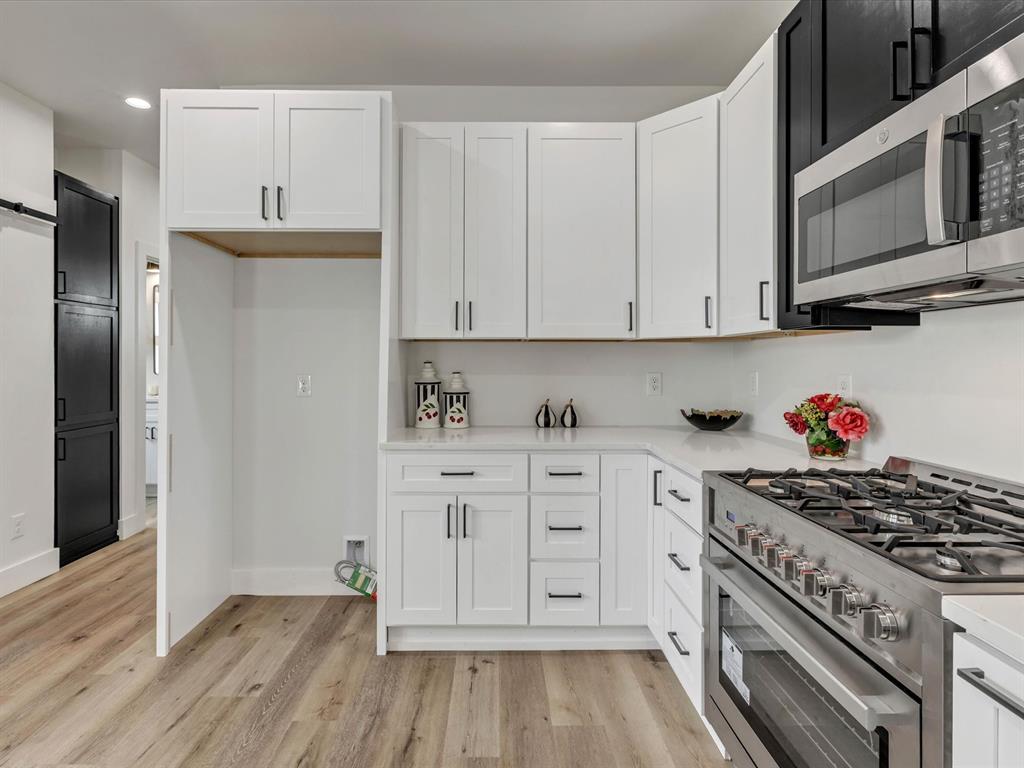 432 W 2nd Street