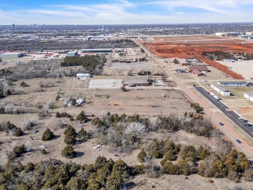 600 E Wilshire Boulevard