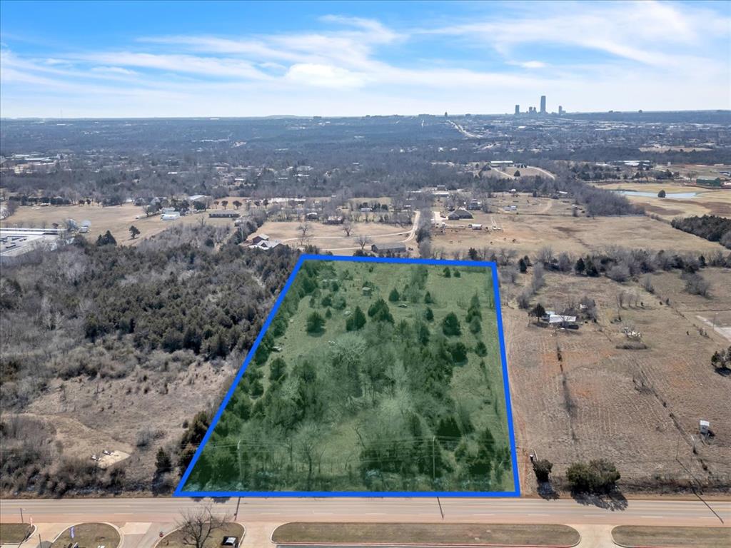 600 E Wilshire Boulevard