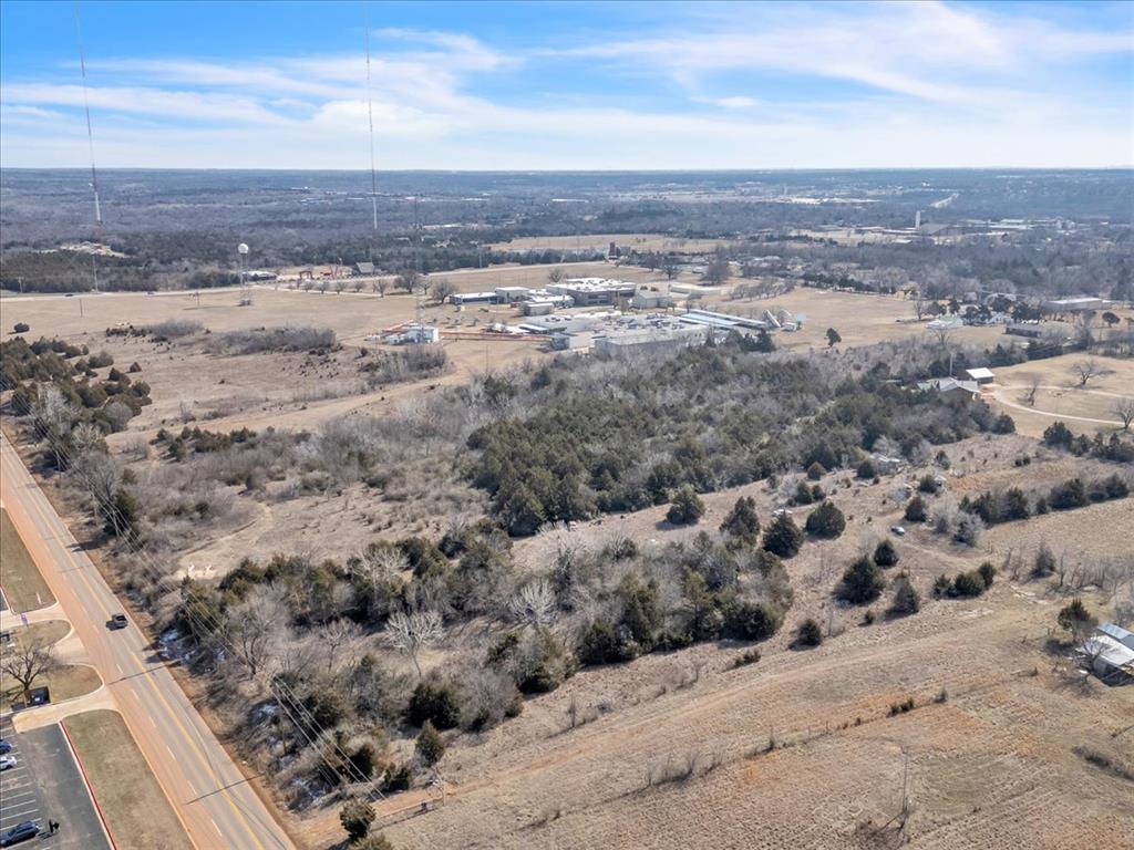 600 E Wilshire Boulevard