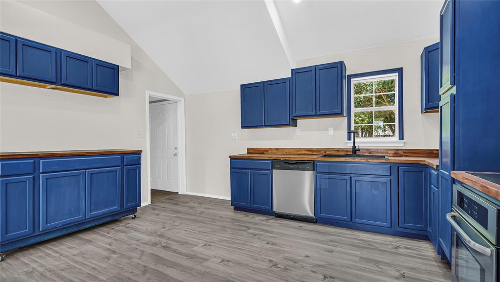 614 E Broadway Avenue