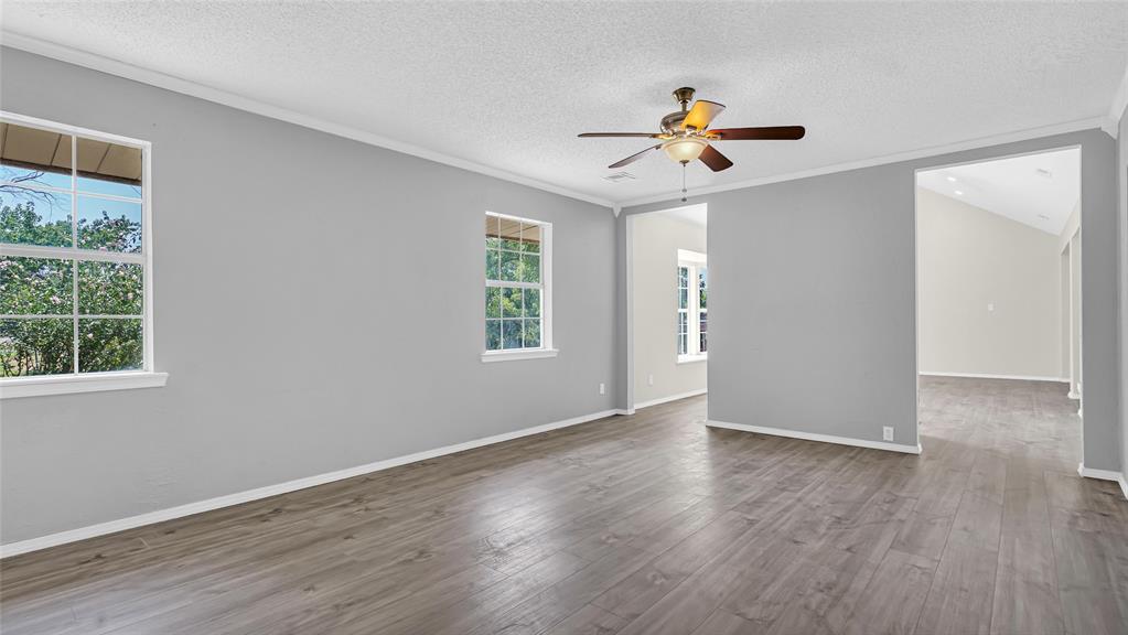 614 E Broadway Avenue