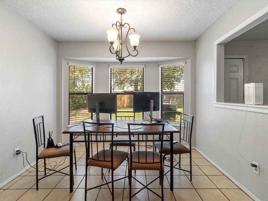 637 NW 116th Terrace