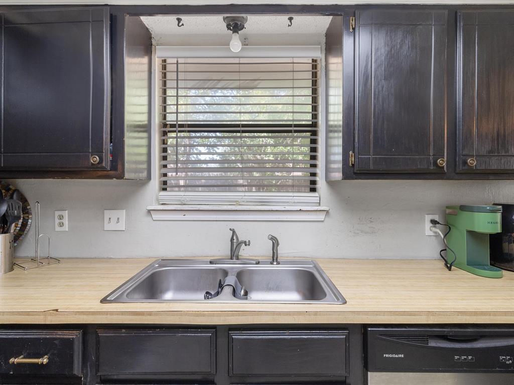 637 NW 116th Terrace