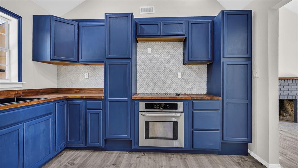 614 E Broadway Avenue